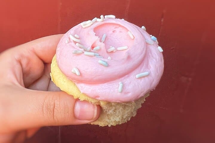 Upper West Side Walking Food Tour: Bite-Size NYC History and Iconic Eats photo 2