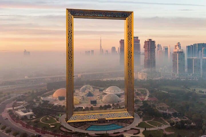 Dubai Frame Private Tour: Old and New Dubai in Four Hours