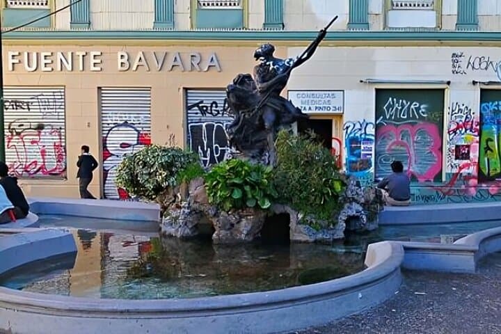 Valparaíso Essential Walking Tour: Harbor, Funiculars & Street Art photo 6