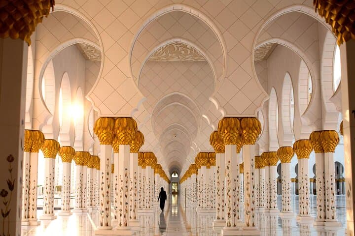 Sheikh Zayed Grand Mosque Private Tour from Dubai — Half-Day Abu Dhabi Visit photo 2
