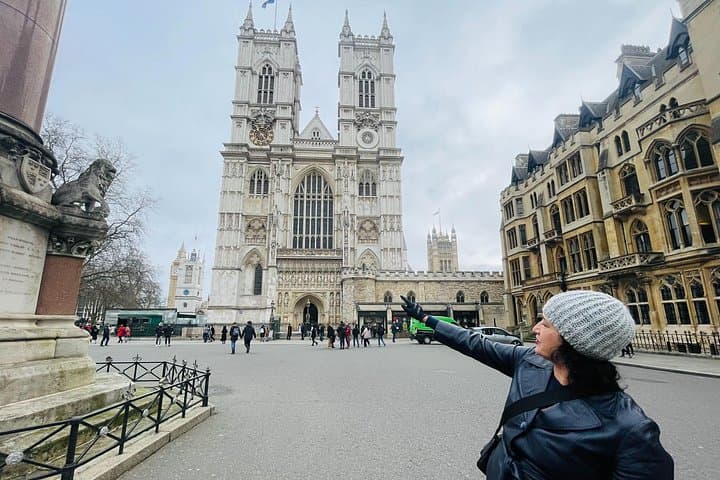 London Half-Day Private Tour with a Friendly Local — Westminster to Borough Market photo 1
