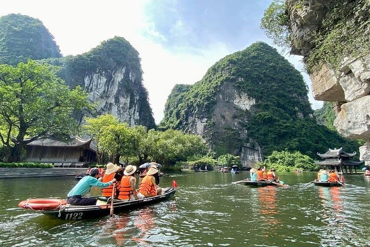 3-Day Pu Luong & Ninh Binh Trek: Hanoi to Trang An, Mua Cave and Bamboo Rafting photo 3