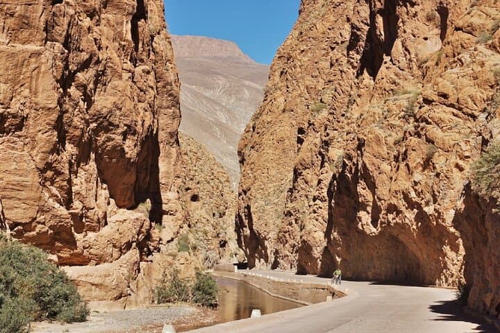 7-Day Morocco Highlights: Marrakech, Sahara, Fes & Chefchaouen Blue City