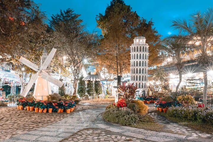 Inside Carton King Creative Park Taichung: Paper Art, Workshops & Sustainable Design photo 2