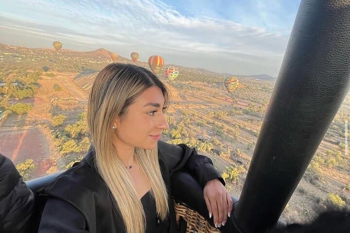 Sunrise Hot-Air Balloon Over Teotihuacán: Mexico City Pickup & Buffet Breakfast photo 4