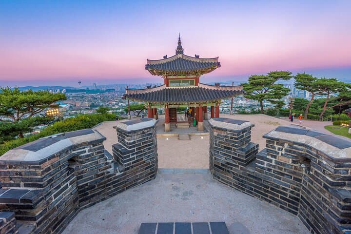 Private Suwon Heritage Tour — Korean Folk Village & Hwaseong Fortress Walking Experience photo 5