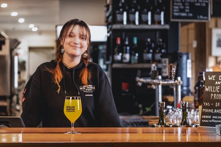 Huon Valley Cider, Gin & Cheese Private Day Tour from Hobart