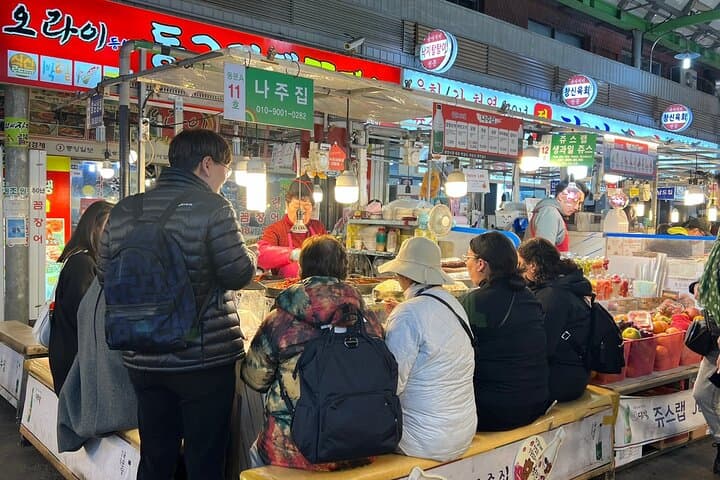 Gwangjang Market Fearless Foodie Challenge — Seoul Street Food Tour Guide photo 6