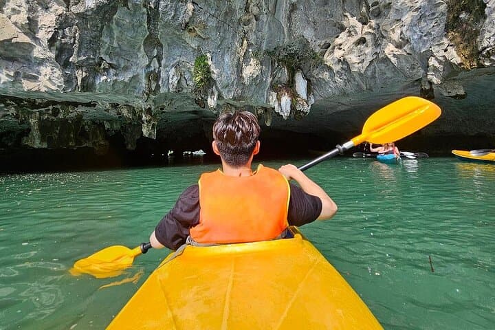 Lan Ha Bay private canoe: kayak dark & bright caves, Ba Trai Dao and Viet Hai bike trip photo 6