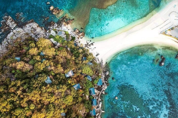 Samui to Koh Tao & Nangyuan Snorkeling Day Trip by Catamaran photo 3