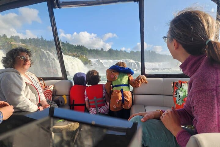 Willamette River Scenic Cruise to Willamette Falls — 2-Hour Private Boat Tour in Portland photo 5