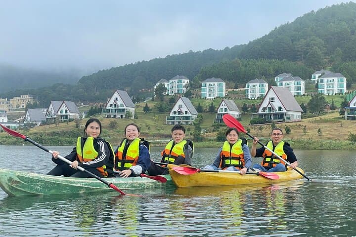 Tuyen Lam Lake Kayaking and BBQ: Private Da Lat Lakeside Escape photo 6
