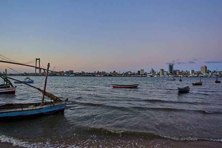 Catembe Historical and Cultural Tour — Maputo Bay Cultural Walk & Samora Machel Hommage