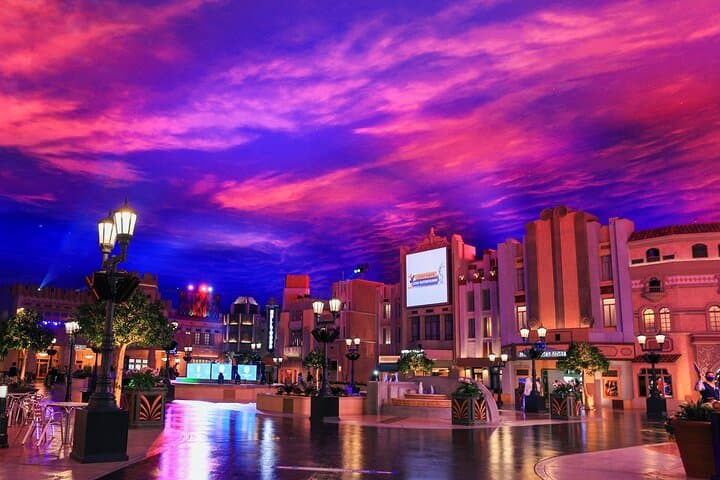 Warner Bros. World Abu Dhabi Day Trip from Dubai — Private Transfers & Tickets