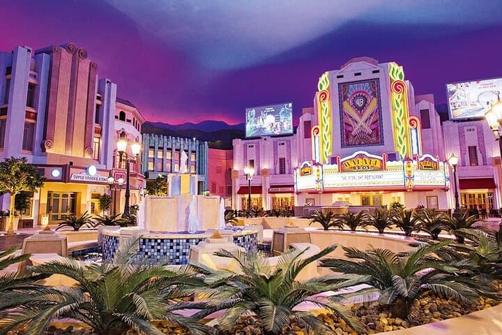 Warner Bros. World Abu Dhabi Day Trip from Dubai — Private Transfers & Tickets photo 5