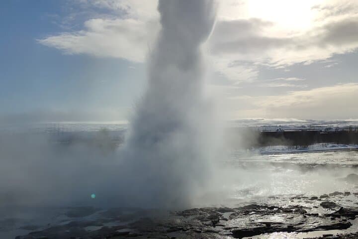 Private Golden Circle Minibus & SUV Tour — Þingvellir, Geysir & Gullfoss in One Day photo 4