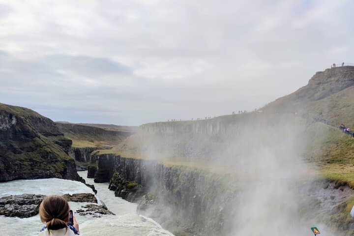 Private Golden Circle Minibus & SUV Tour — Þingvellir, Geysir & Gullfoss in One Day
