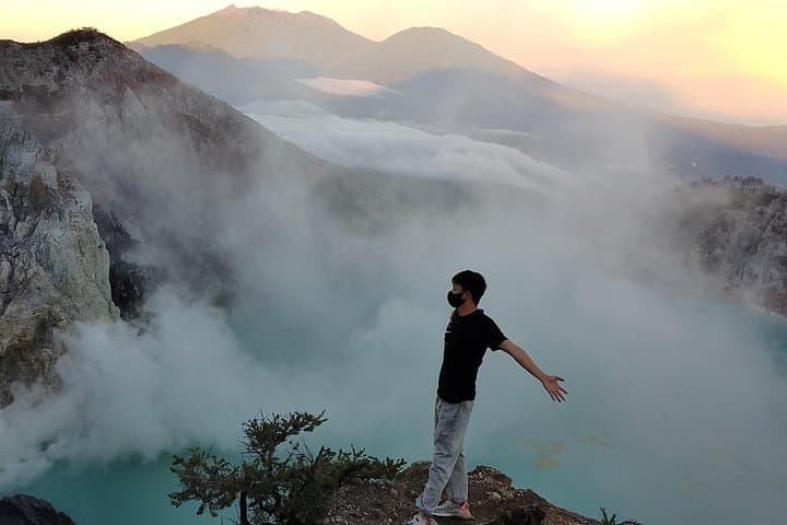 4-Day Yogyakarta to Tumpak Sewu, Bromo & Ijen Volcano Tour photo 3