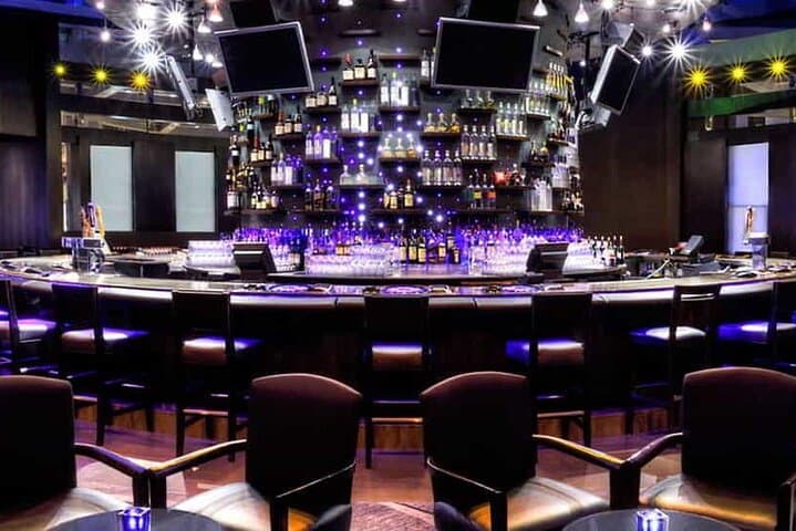 Ultimate Vegas Club Crawl: Party Bus, BYOB & VIP Entry photo 6
