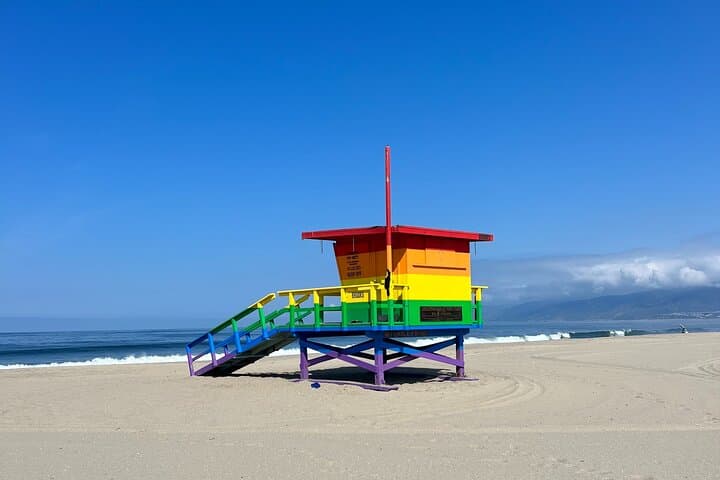 Venice to Santa Monica Bike Tour — French-Guided Coastal Ride photo 3