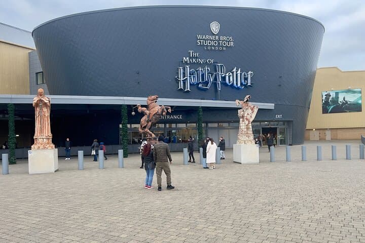 Private Transfer from Warner Bros. Studio Tour to Central London: Reliable One-Way Ride photo 2