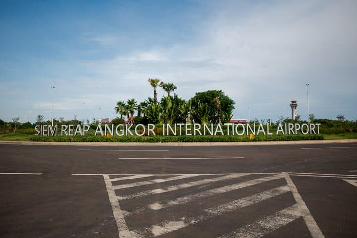 Siem Reap Airport Transfer and Beng Mealea Temple Tour photo 3