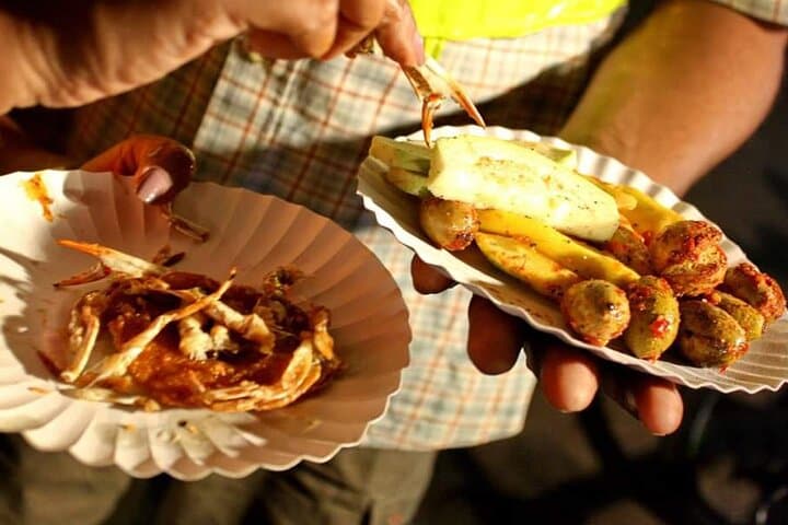 Colombo Streetfood Cycling Tour: Hoppers, Kottu & City Sights photo 3