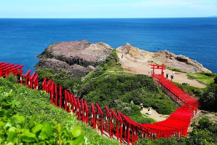 Yamaguchi's Four Highlights and Karato Market Day Tour from Fukuoka