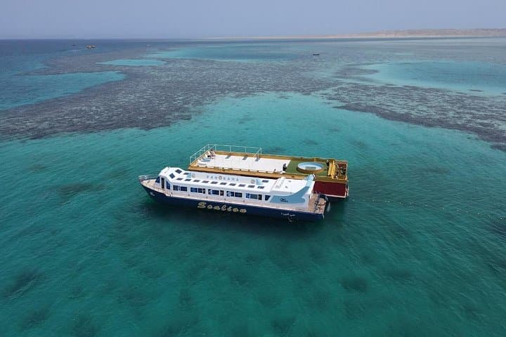 Hurghada Seascope & Parasailing Twin Trip — Semi-Submarine Views and 50m Parasail