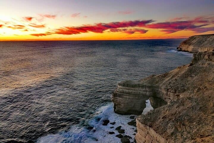 2-Day Kalbarri & Pink Lake Tour from Perth: Pinnacles, Sand Dunes & Nature's Window photo 4
