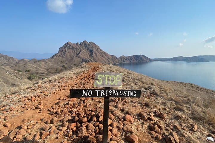 Komodo Early Bird Speedboat Tour: Padar, Dragons, and Manta Snorkel photo 2