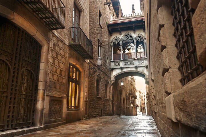 Barcelona Scavenger Hunt: Self-Guided Highlights Tour of the Gothic Quarter and Waterfront photo 2