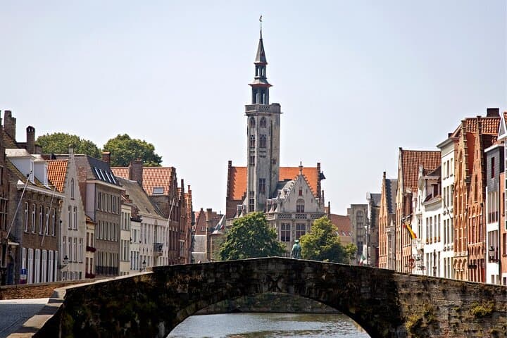Bruges Scavenger Hunt Self-Guided Audio Tour: Best Landmarks & Hidden Gems