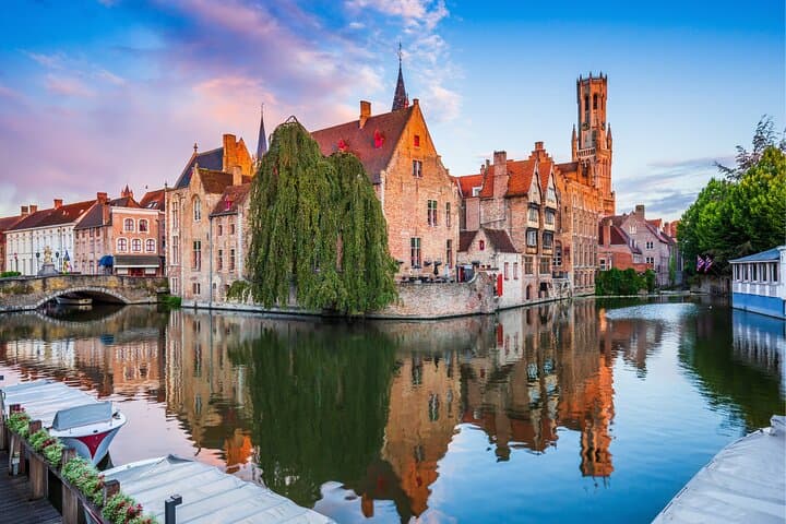 Bruges Scavenger Hunt Self-Guided Audio Tour: Best Landmarks & Hidden Gems photo 2