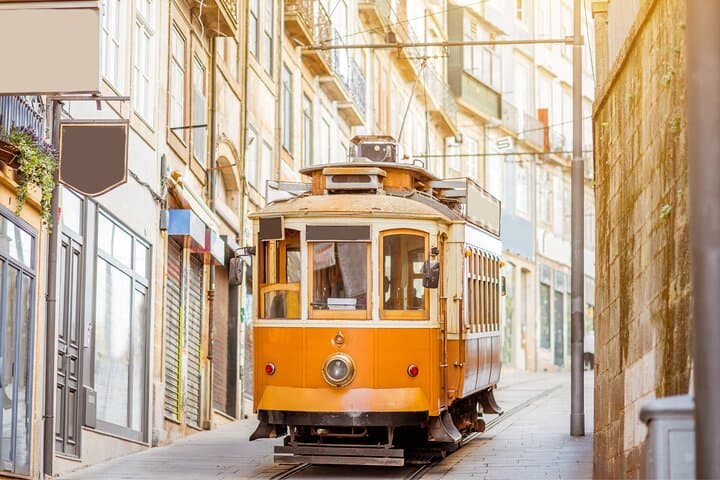 Porto Scavenger Hunt: Self-Guided Walking Tour of Ribeira & Landmarks photo 1