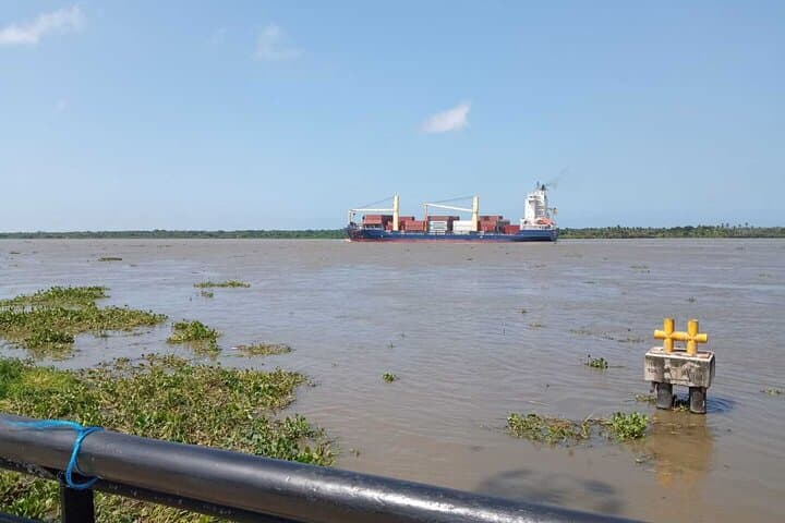 Bocas de Cenizas: Magdalena River to Caribbean Boat and Motorcycle Tour photo 4