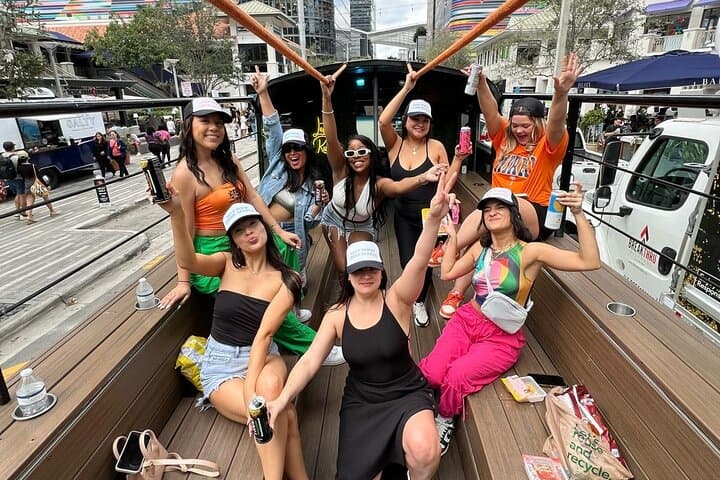 Miami Open-Air Party Bus: Wynwood Walls to Brickell Night Tour photo 4