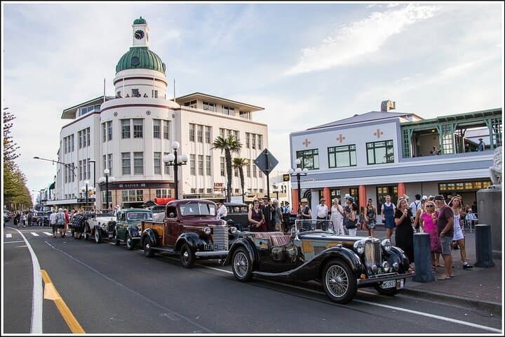 Napier Art Deco Scenic Tour to Te Mata Peak with Winery Tasting photo 4