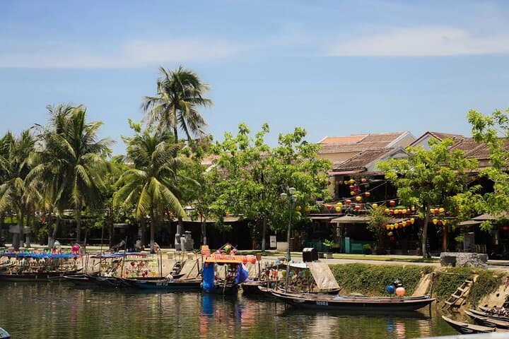 Hoi An Countryside Bike Tour with Tra Que Cooking Class & Basket Boat photo 2