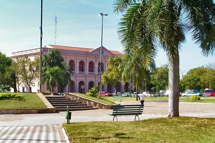 Asunción Highlights Walking Tour: Guided Historical City Walk