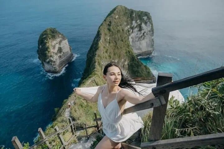 Nusa Penida Private Day Trip: Kelingking, Diamond Beach & Crystal Bay in One Day