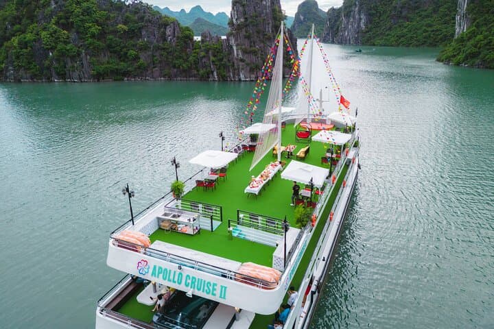 Ha Long Bay Apollo Day Cruise from Hanoi — Limousine, Jacuzzi & Buffet photo 5