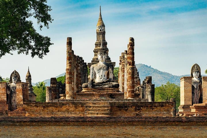 Cycle the Ruins: Half-Day Heritage Bicycle Tour of Ayutthaya photo 1