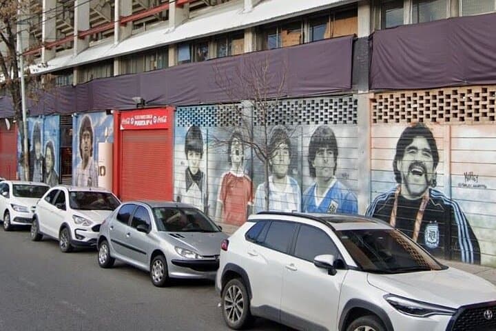 Buenos Aires Football Graffiti Tour: Messi, Maradona & Street Art in San Telmo, La Paternal and Palermo photo 4
