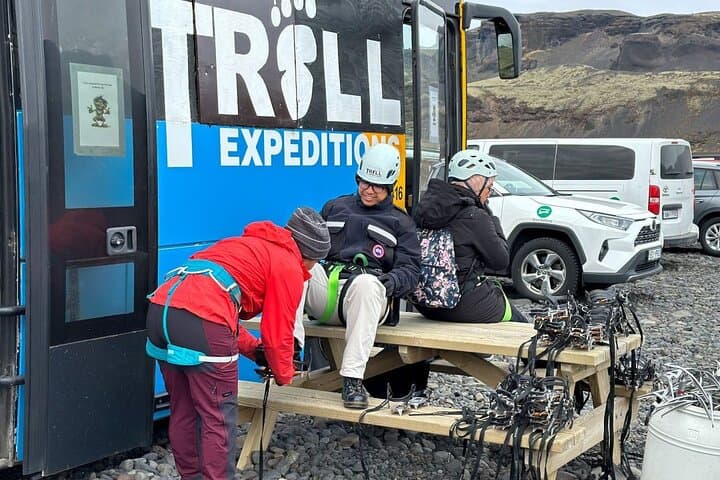 Hike Sólheimajökull Glacier: 3-Hour Guided Ice Walk from Vík photo 2