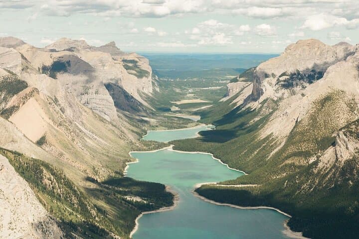 Lake Minnewanka Helicopter Tour: 30-Minute Scenic Flight Over Banff photo 3