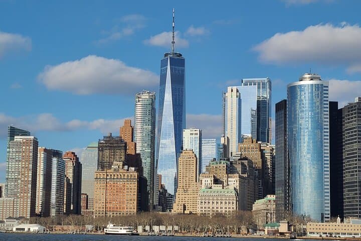 45-Minute Statue of Liberty Express Cruise from Brooklyn Bridge photo 4