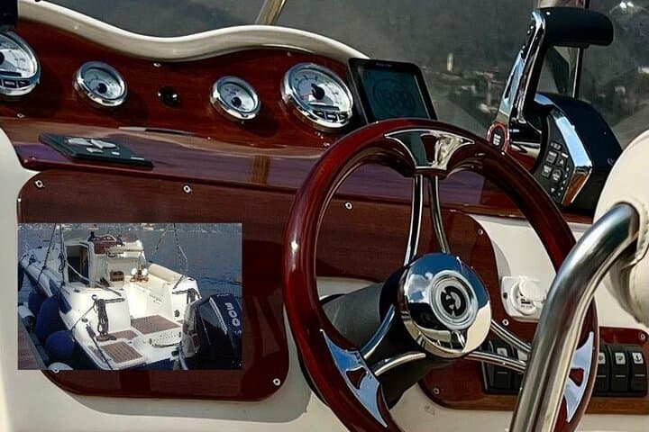 Private Classic Boat Tour on Lake Como: Villas, Views & Hidden Shores