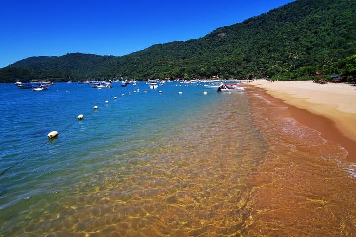 Half-Day Hike in Abraão Cove, Ilha Grande — Beaches, Views & Local Eats