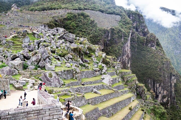 Classic Inca Trail to Machu Picchu: 4-Day Trek from Cusco photo 3